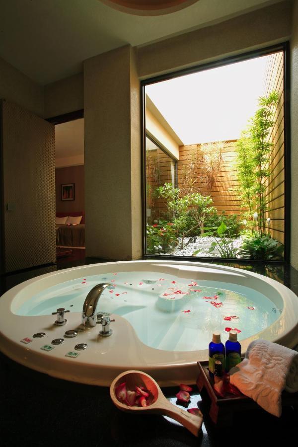 Spring Spa Motel Dali Luaran gambar